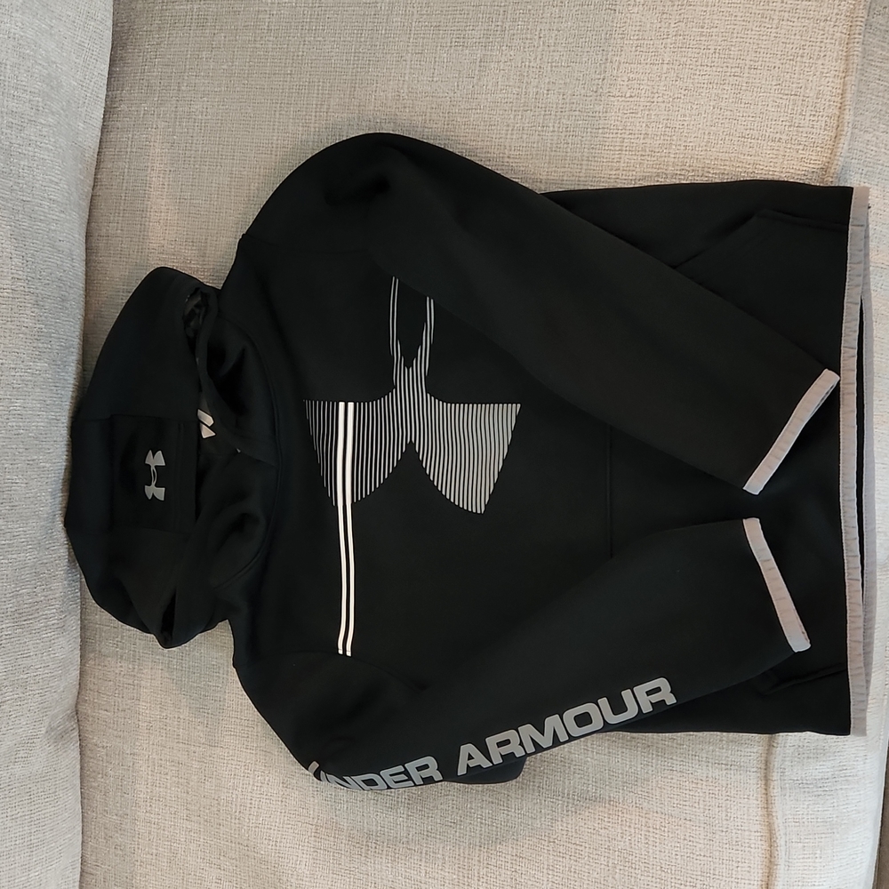Boys Under Armour Hoodie Size Small